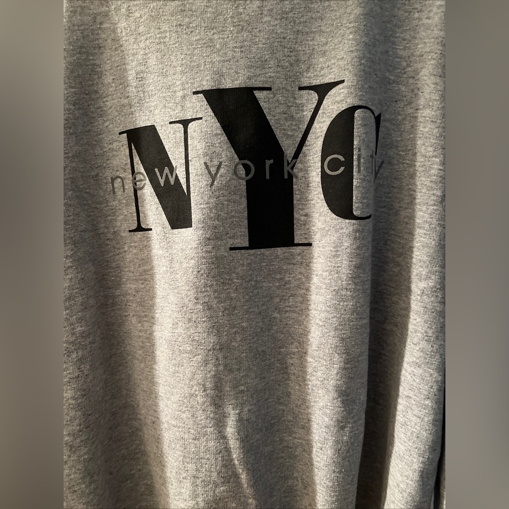 NYC sweater xl